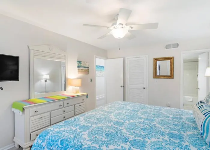 1315 Pelican Watch | Beachfront 1St-Floor Beachfront - Sale